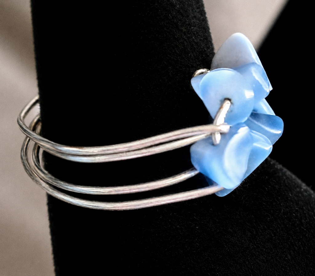 🌊 Tidal Treasure Ring
