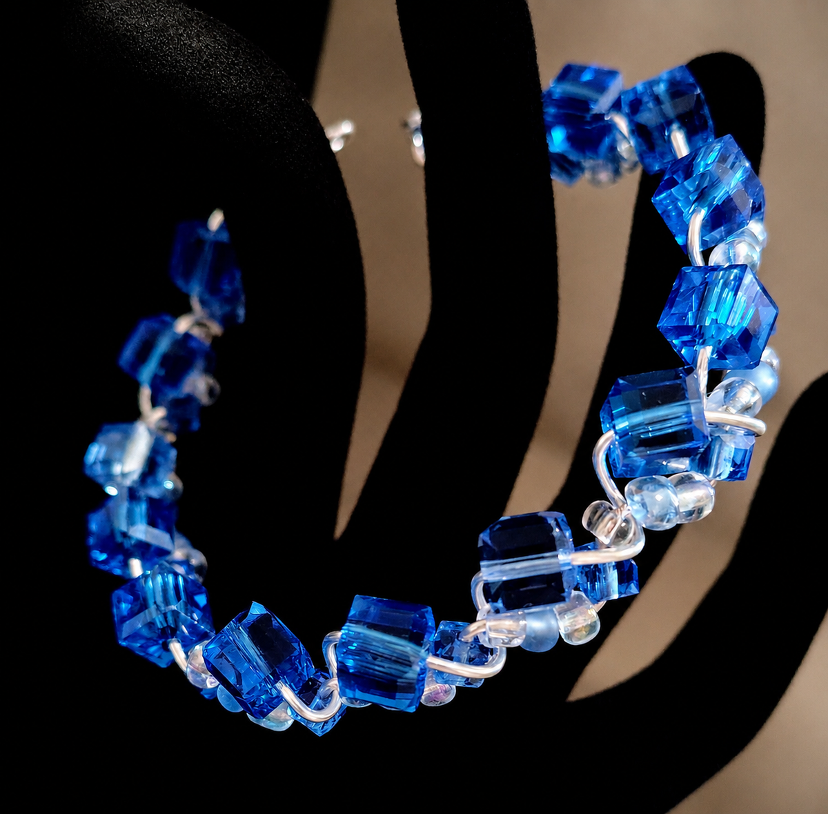 💎 Cubes of the Deep Bracelet